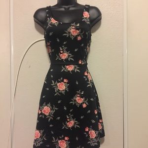 BRAND NEW FLORAL DRESS